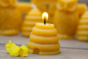 small-beehive-candle